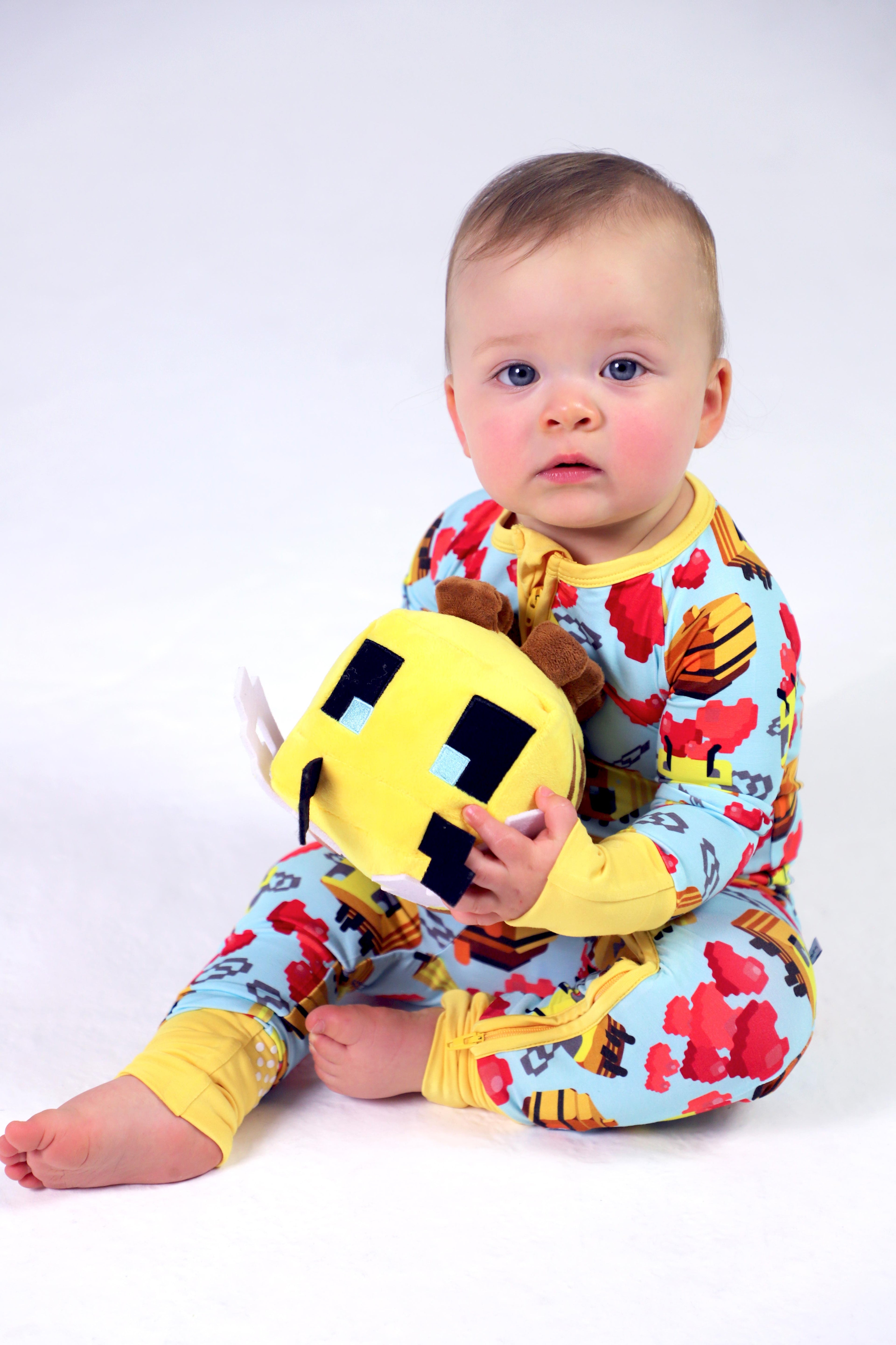 'Fans Only' Minecraft Bee - For Love and Honey (Onesie Pajama)